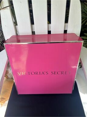 Victoria's Secret LARGE Pink Box